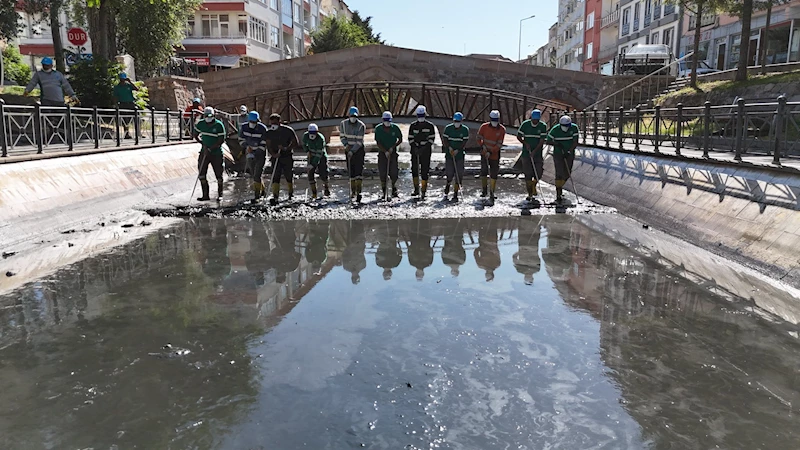 AKSARAY BELEDİYESİ’NDEN ULUIRMAK’TA KAPSAMLI TEMİZLİK SEFERBERLİĞİ