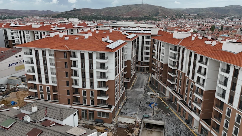 HAMİDİYE KENTSEL DÖNÜŞÜM PROJESİNDE TALİ YOLLAR VE KALDIRIMLAR TAMAMLANDI