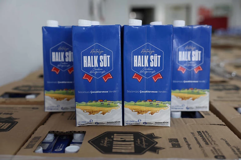 Halk Süt Projesi’yle on binlerce miniğe temel destek