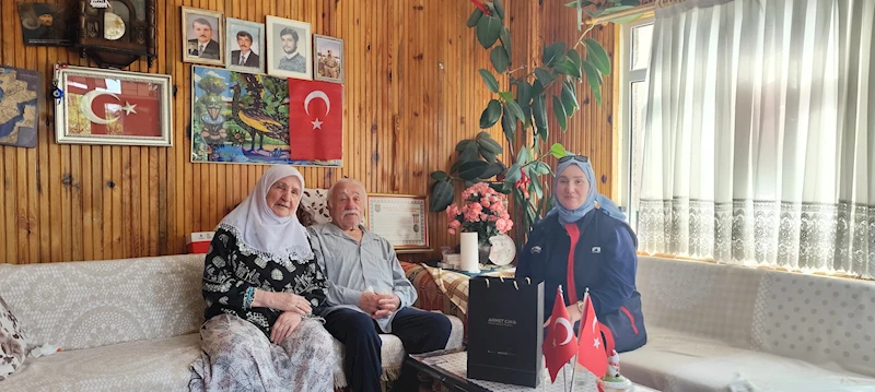 Şehit Ailelerini Ziyaret Ederek Bayramlarını Kutladılar