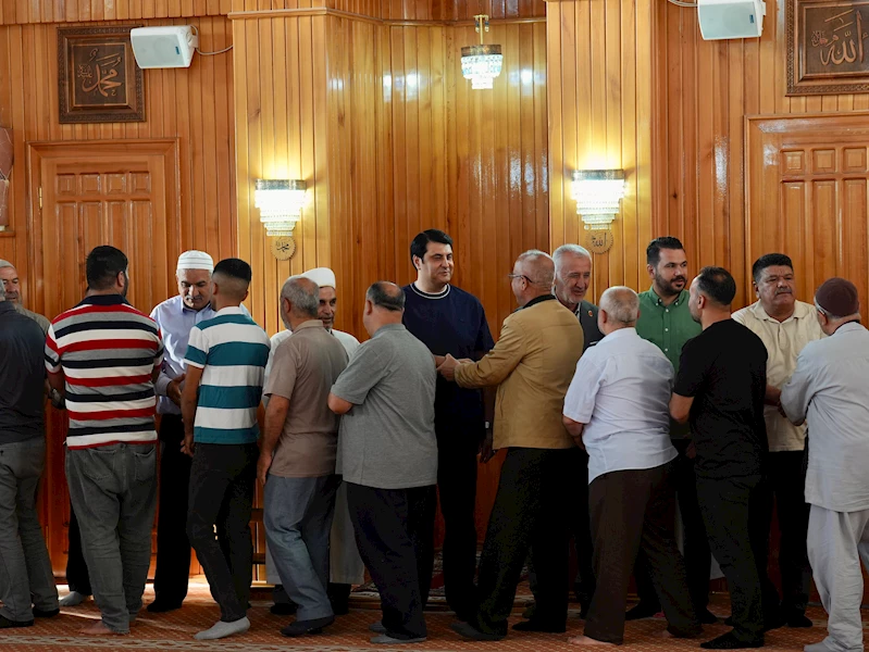 BAŞKAN YILMAZ VE ŞAHİN VATANDAŞLARLA BAYRAMLAŞTI