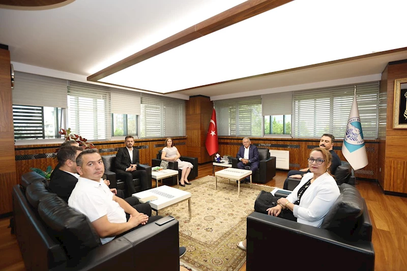 Başkan Büyükkılıç, Bilişim Akademisi’nin Danışma Kurulu Üyeleri ile Bir Araya Geldi