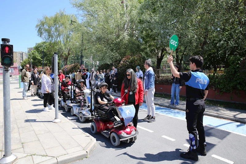 BU PARKTA HEM EĞLENCE HEM DE EĞİTİM VAR!