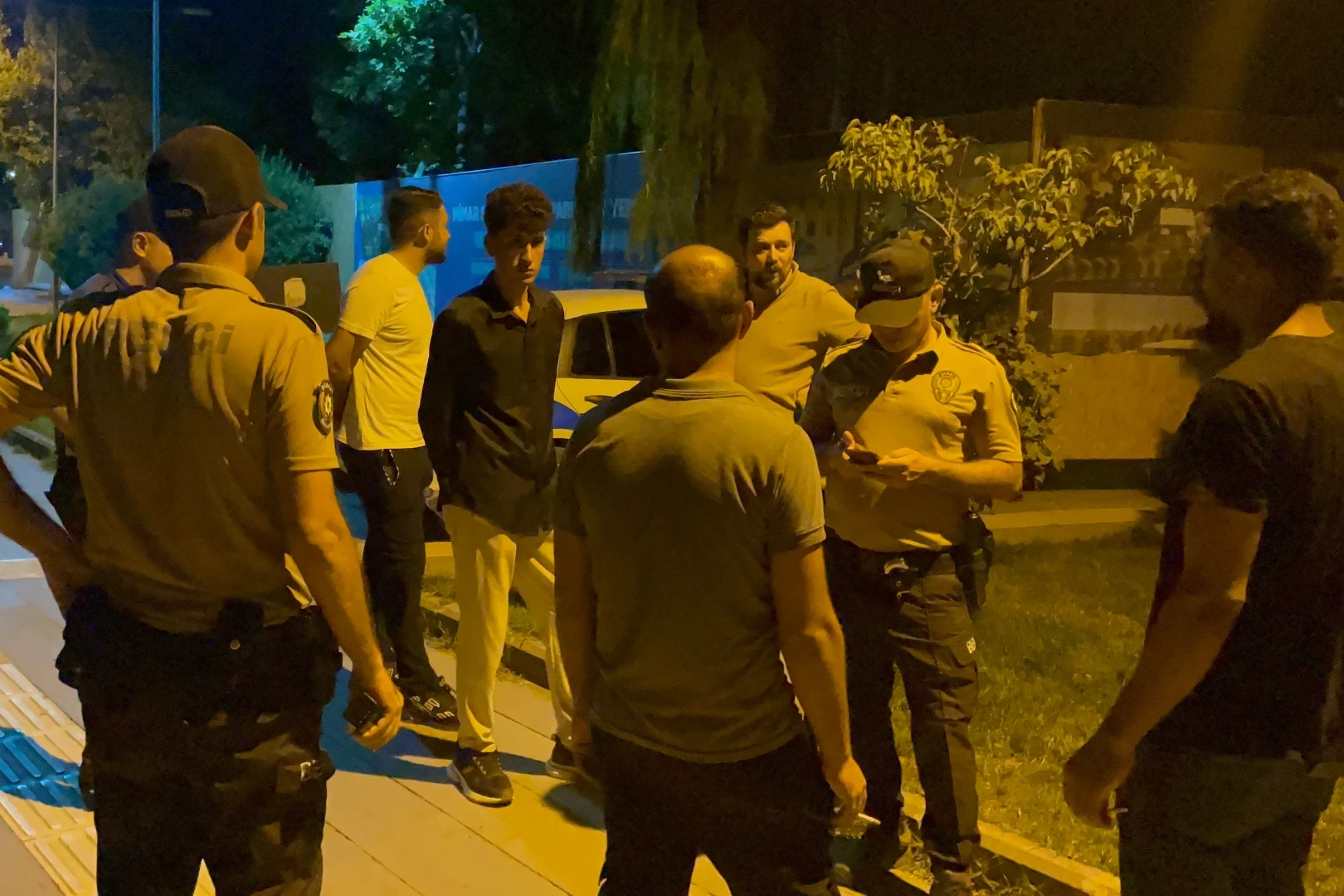 Adıyaman’da park, bahçe ve metruk binalarda sıkı denetim!