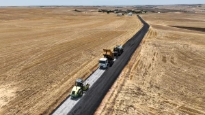 8 mahalle ve 11 mezrayı birbirine bağlayan yol asfaltlanıyor