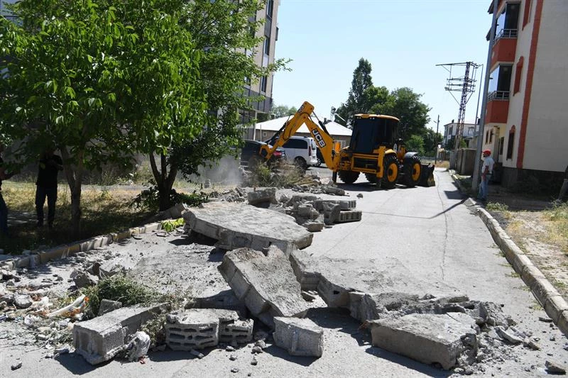 KARŞIYAKA MAHALLESİ