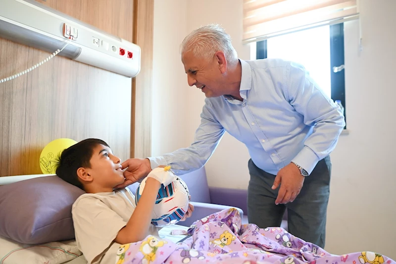 Demre Devlet Hastanesi’nde Sünnet Olan Yavrularımızı Ziyaret Ettik