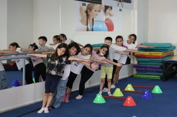 YAZ DÖNEMİ ÇOCUK SPOR EĞİTİMLERİ DOLUDİZGİN DEVAM EDİYOR