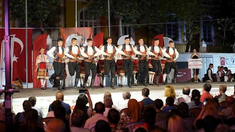 Dünya kültürleri Denizli’nin ilçelerinde sahne alıyor