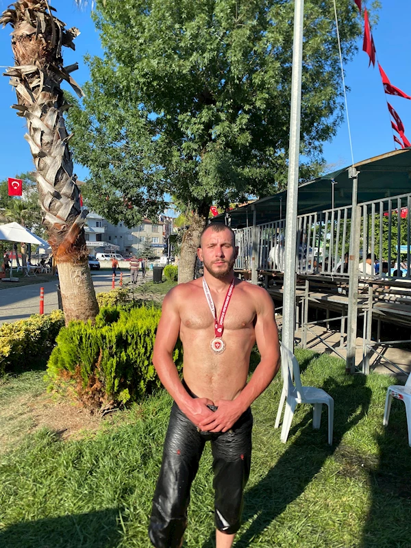 Büyükşehir sporcularından gururlandıran başarı