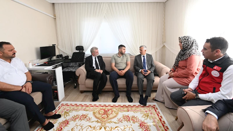 Başkan Görgel’den Kahraman Mehmetçiğe Geçmiş Olsun Ziyareti