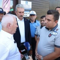 Kahraman güvenlik görevlisine Başkan Bozbey’den tebrik