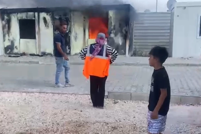 Adıyaman’da K13 konteyner kentte yangın! İlk müdahaleyi sağlık ekipleri yaptı