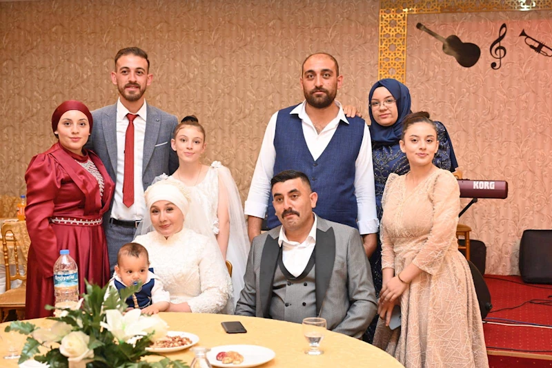 AKSARAY BELEDİYESİ TOPLU NİKAH TÖRENİ İLE AİLE KURUMUNUN TEMELİNİ GÜÇLENDİRDİ