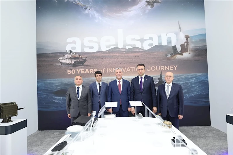 Ticaret Bakanı Ömer Bolat, IDEF 2025