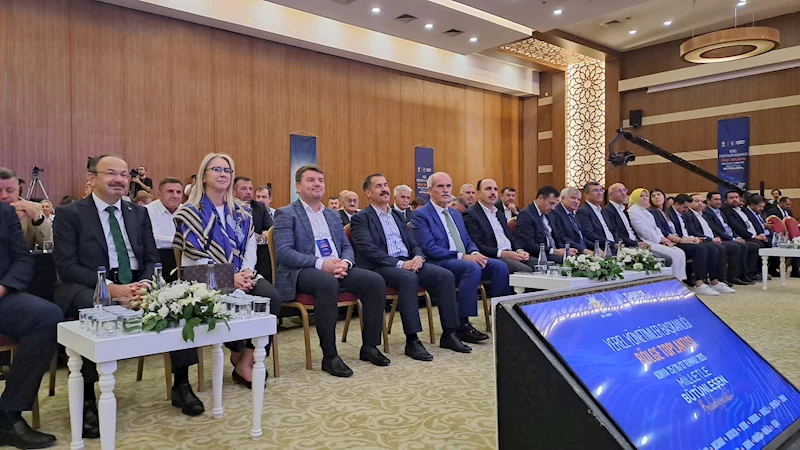 BELEDİYE BAŞKANI DR. EVREN DİNÇER, KONYA’DA DÜZENLENEN YEREL YÖNETİMLER TOPLANTISINA KATILDI