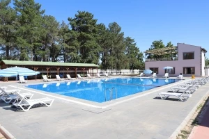 Kadınlar yüzmeyi öğreniyor