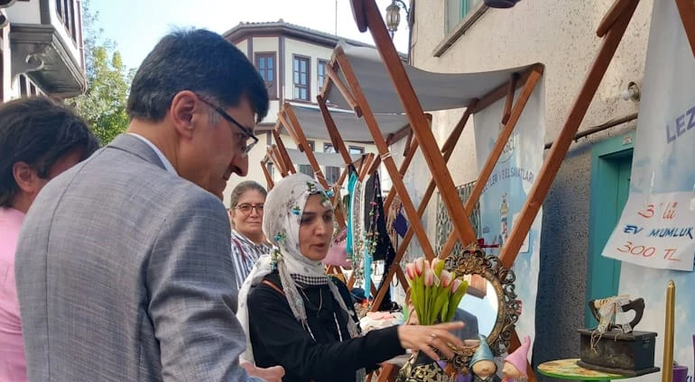 BELEDİYE BAŞKANIMIZ EYÜP KAHVECİ GERMİYAN SOKAK’TA ÜRETİCİLERİMİZLE BULUŞTU