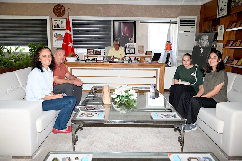 Başkan Topaloğlu’na burs teşekkürü