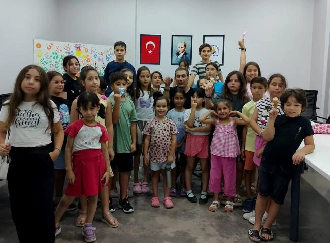 ASSİM’den Zafer Bayramı’na tiyatro selamı