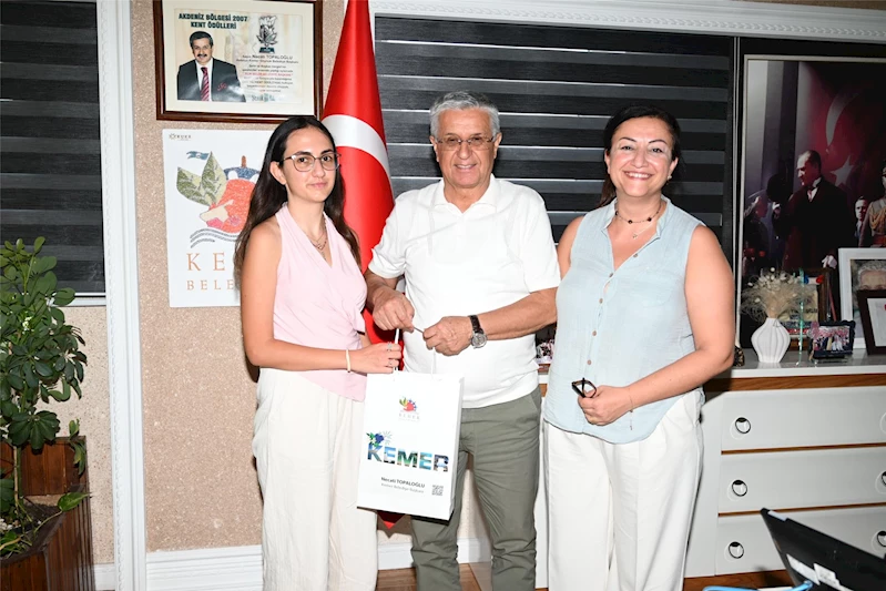 Derece yapan öğrenciden Başkan Topaloğlu’na teşekkür ziyaret