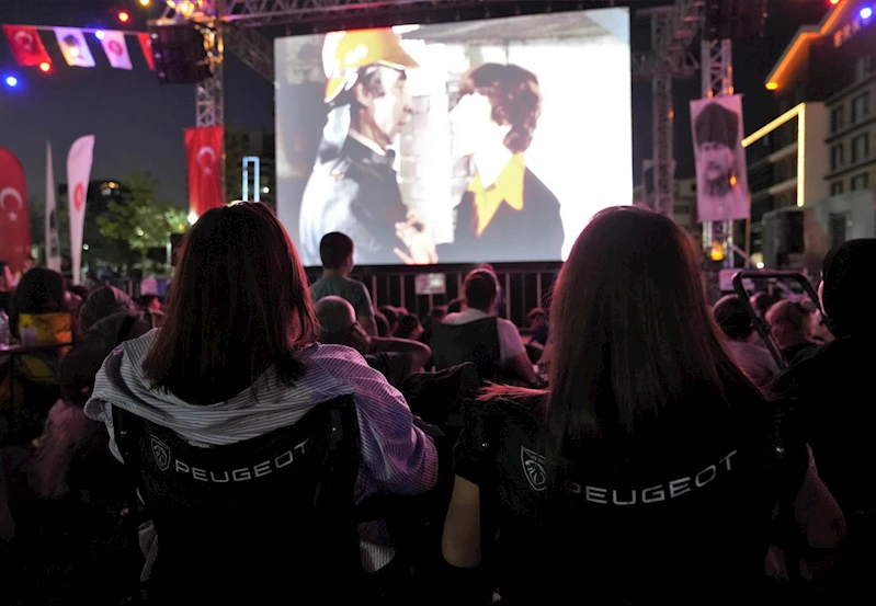 Neşeli Günler, Keçiören’de neşeli bir akşam yaşattı