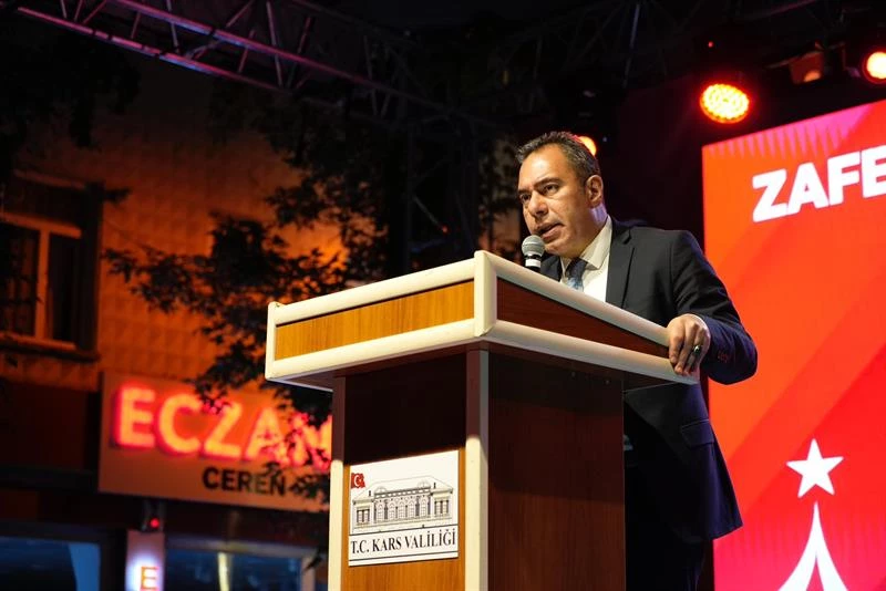 Milli iradenin ayak sesleri Kars sokaklarında yankılandı.