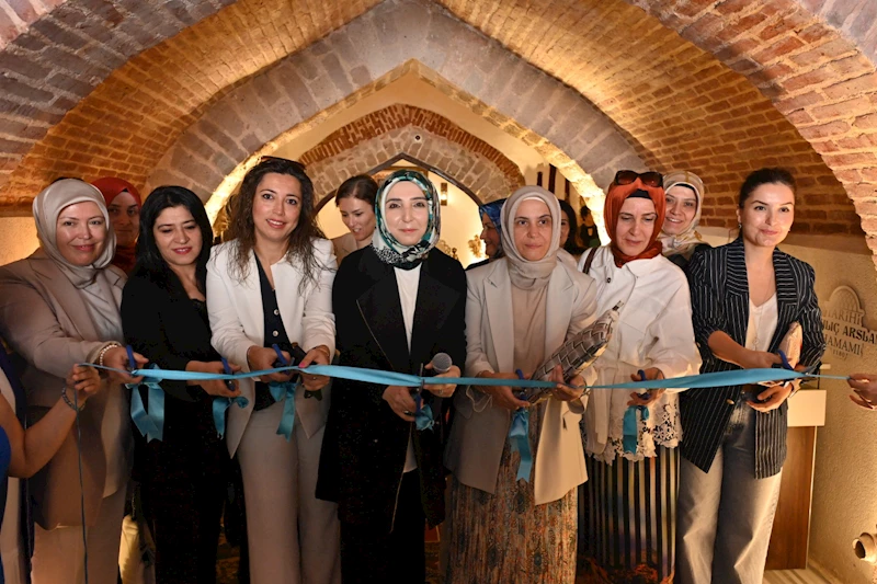 800 YILLIK TARİHİ HAMAM KADINLARIN KÜLTÜR VE SANAT YUVASI OLDU