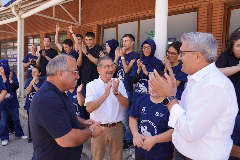 SİZLERLE GURUR DUYUYORUZ