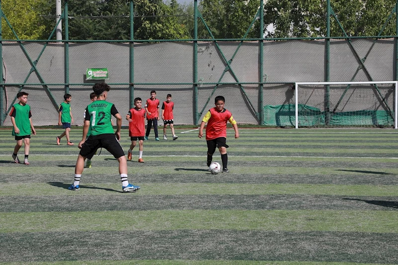 FUTBOL TURNUVASI BAŞLADI