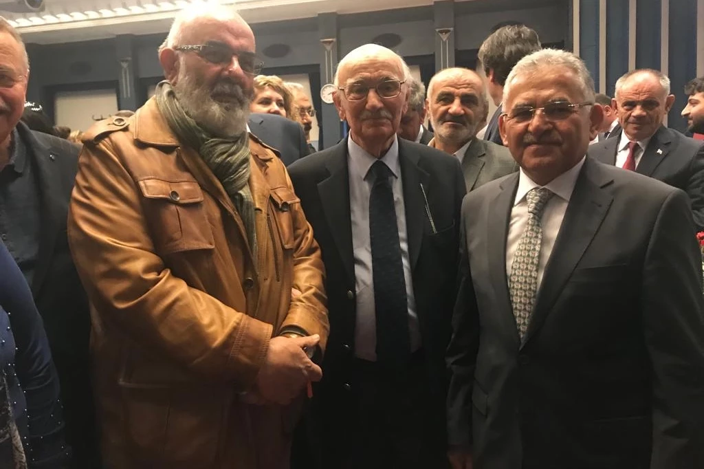 Dr. Memduh Büyükkılıç