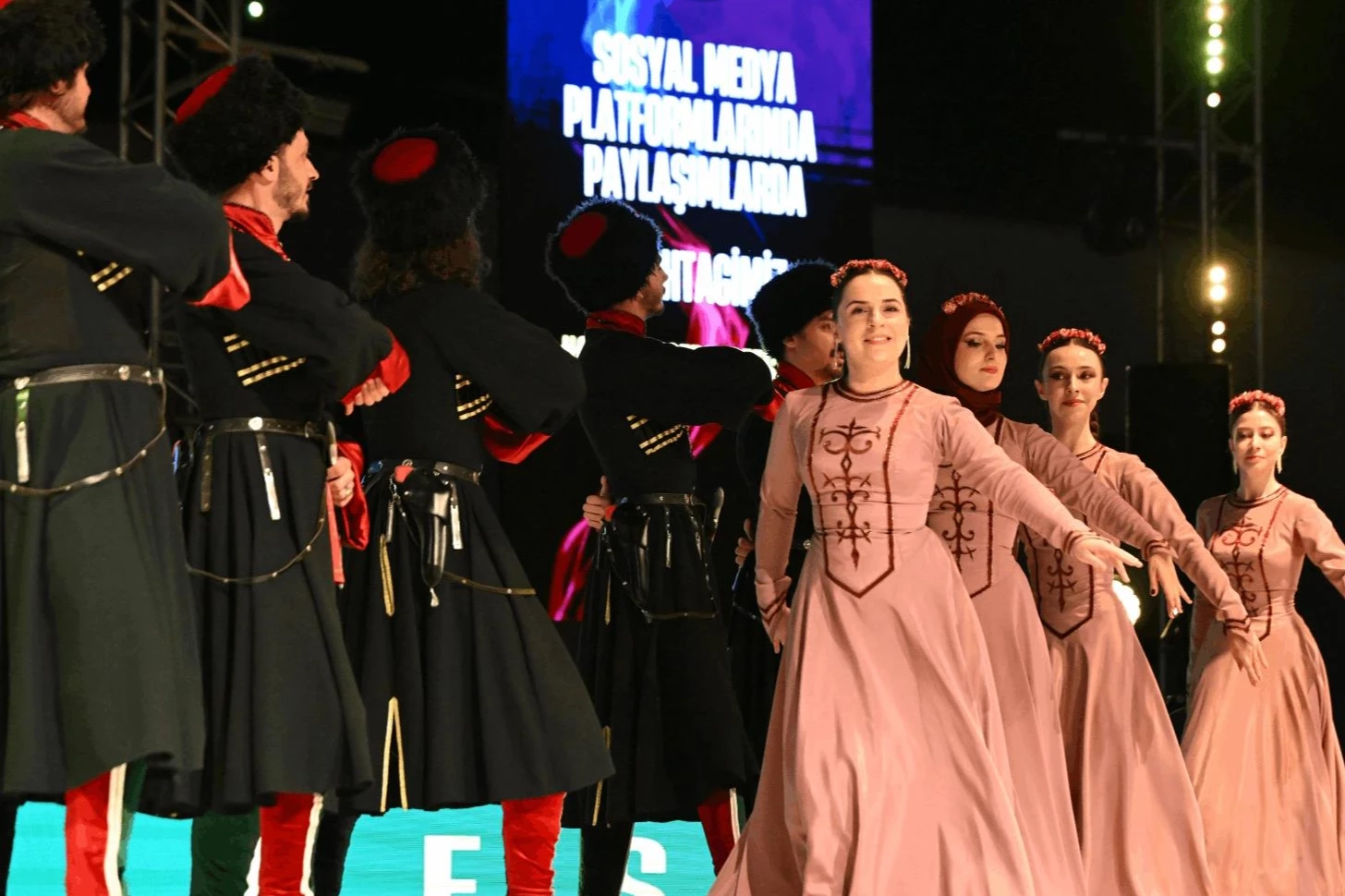 Balıkesir Orhanlı Çerkes Festivali’nde coşku ve birlik rüzgarı esti