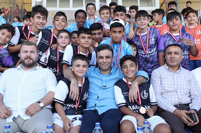 Başkan Yıldız’dan Gençlere Müjdeler