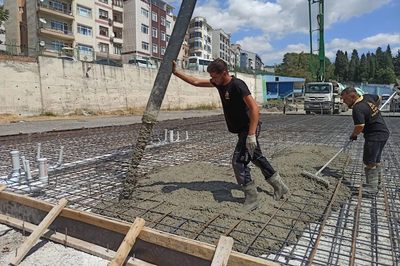 Süleymanpaşa Belediyesi Ek Hizmet Binası Ve Yaşam Kompleksinde İlk Beton Atıldı
