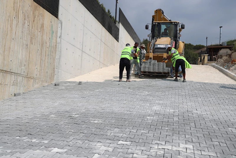 TOROSLAR’DA YOL ATAĞI SÜRÜYOR
