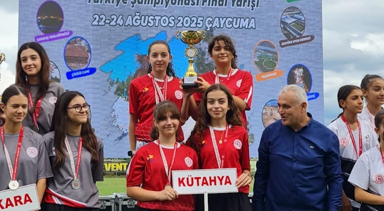 KÜTAHYA BELEDİYESPORUMUZ ORYANTİRİNG ŞAMPİYONASINDAN DERECELERLE DÖNDÜ