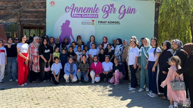 Anne ve Kızlar Doğada Buluştu; Eğlence ve Sevgi Dolu Bir Gün