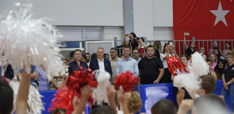 Başkan Sarıkurt, Yaz Spor Okulları Kapanış Törenine Katıldı