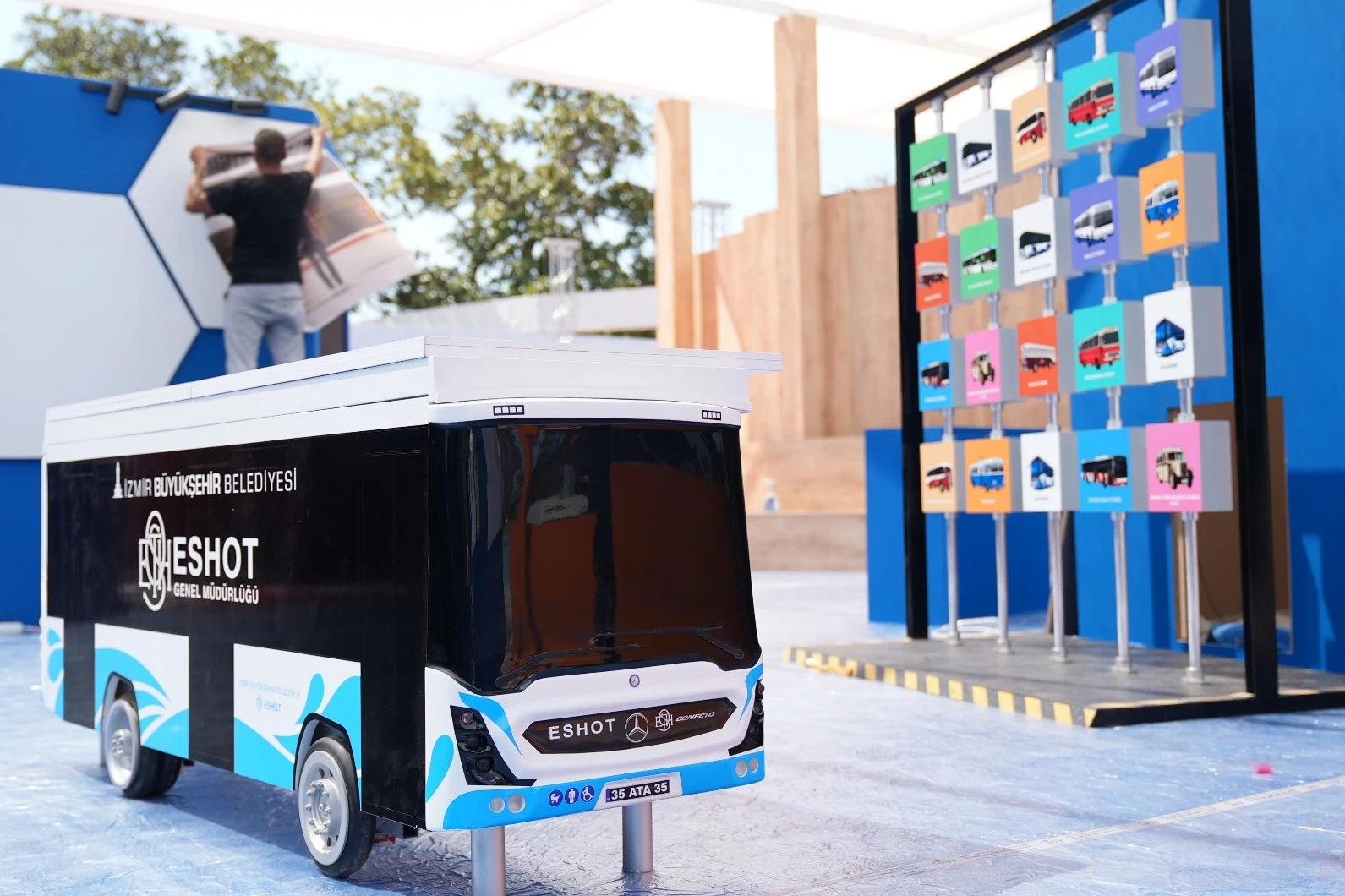 94. İzmir Fuarı’nda ESHOT standı