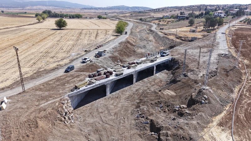 Eski Köprü Tarihe Karışıyor, Yeniyurt’a Yeni Ulaşım Kapısı Açılıyor