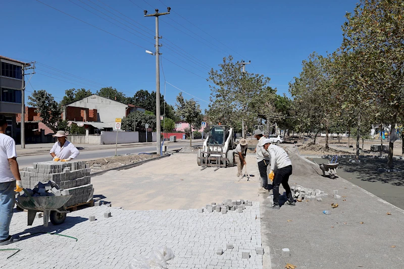 Söğütlü’nün yeni sosyal alanı Ritim Park’ta çalışmalar devam ediyor