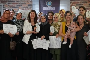 Eşbaşkan Bucak: Yaşam merkezlerimizin kapısı tüm kadınlara açık