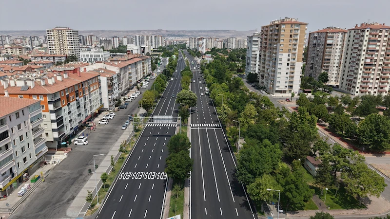 Büyükşehir’in 20 Milyon TL’lik Yatırımla Yenilediği Havalimanı Yoluna Vatandaşlardan Tam Not