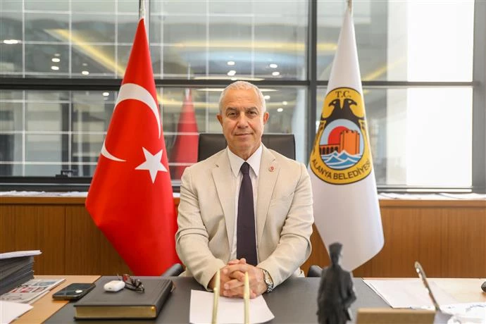 BAŞKAN ÖZÇELİK 30 AĞUSTOS ZAFER BAYRAMI’NI KUTLADI