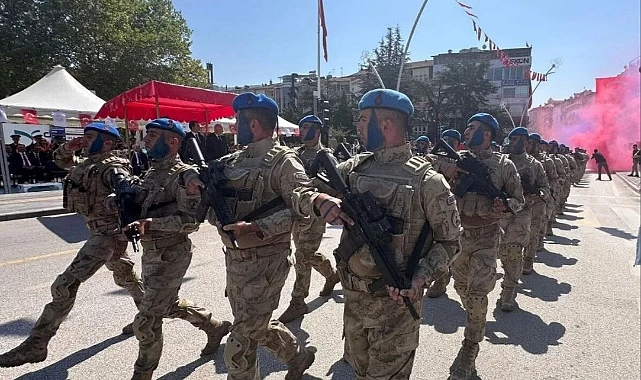 Tokat JÖH Taburunun 30 Ağustos Geçişi Göz Doldurdu