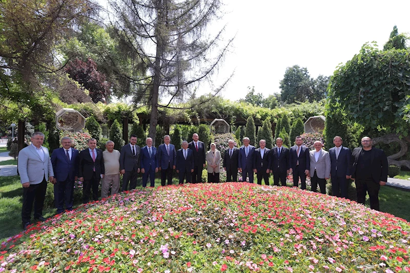 Başkan Büyükkılıç, AK Parti Teşkilat Başkanı Büyükgümüş’ü Makamında Ağırladı
