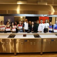 Büyükşehirden kadınlara altın bilezik