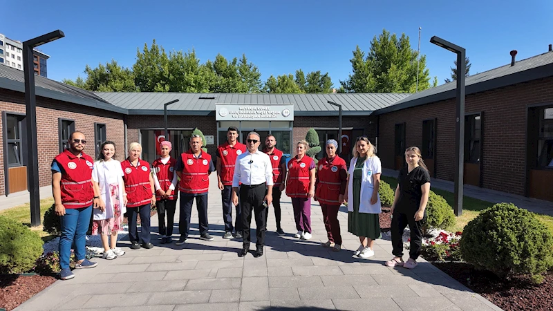 Büyükşehir’in Ulu Çınarlara Umut, Evlerine Huzur Olan Sessiz Kahramanları