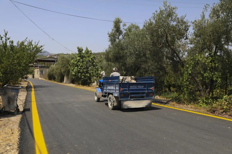 Büyükşehir Ekipleri Gülnar’a En Güzel Yolları Ulaştırıyor