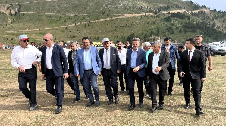 BAŞKANIMIZ, ZİGANA COĞRAFYASI ‘SARANOY YAYLA ŞENLİĞİ’ PROGRAMINA KATILDI